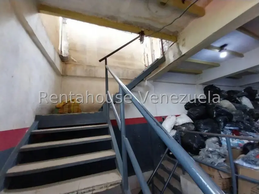 Edificio en Venta en Zona Centro, Aragua - 42