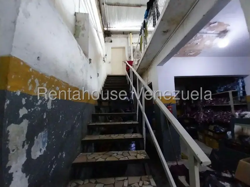 Edificio en Venta en Zona Centro, Aragua - 52