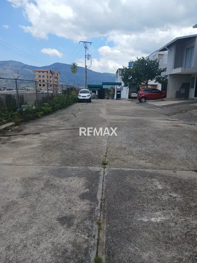 Terreno en Venta - Conjunto Residencial Laureles de La Castellana - 4
