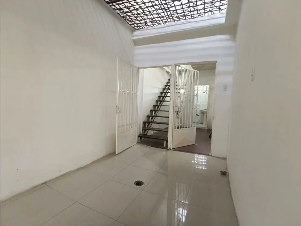 Casa en Alquiler en Bello Monte 270 mts2 - 11