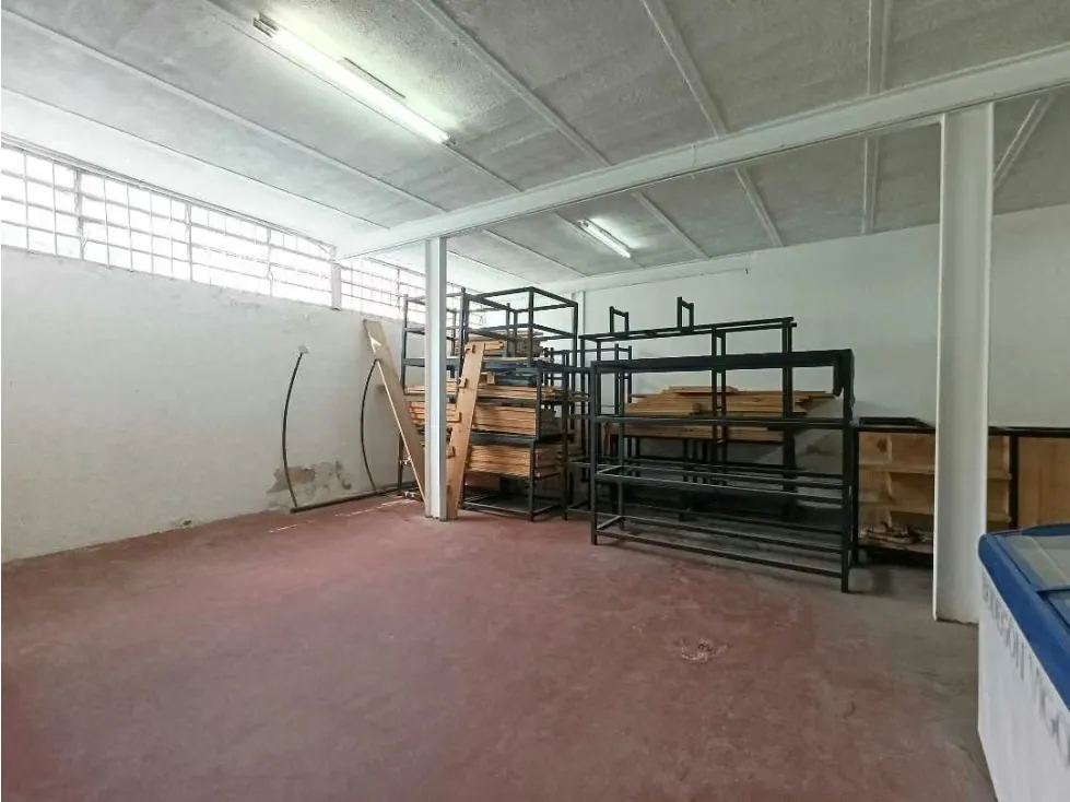 Casa en Alquiler en Bello Monte 270 mts2 - 13