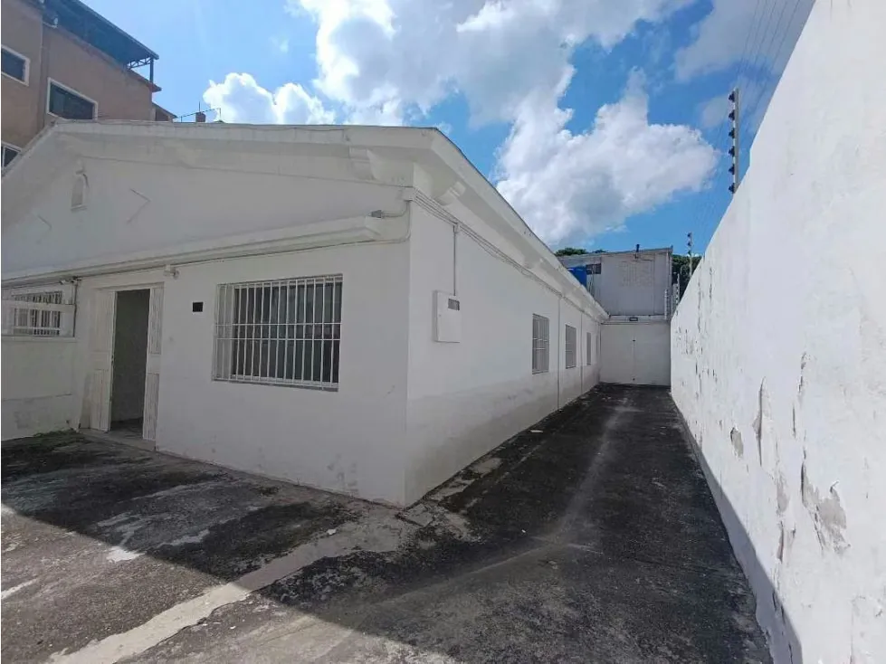 Casa en Alquiler en Bello Monte 270 mts2 - 3