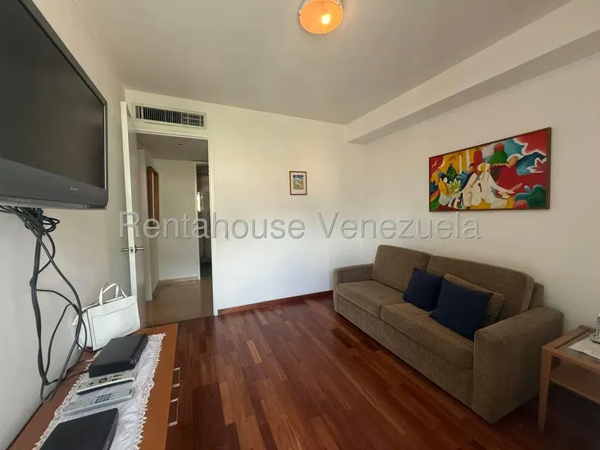 Apartamento (1 Nivel) en Alquiler en Campo Alegre, Distrito Metropolitano - 13