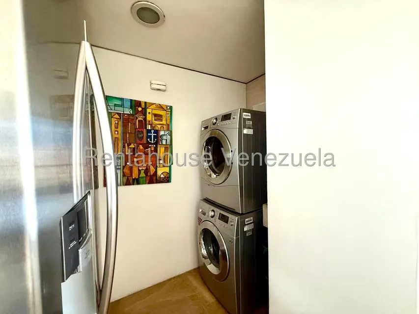 Apartamento (1 Nivel) en Alquiler en Campo Alegre, Distrito Metropolitano - 4