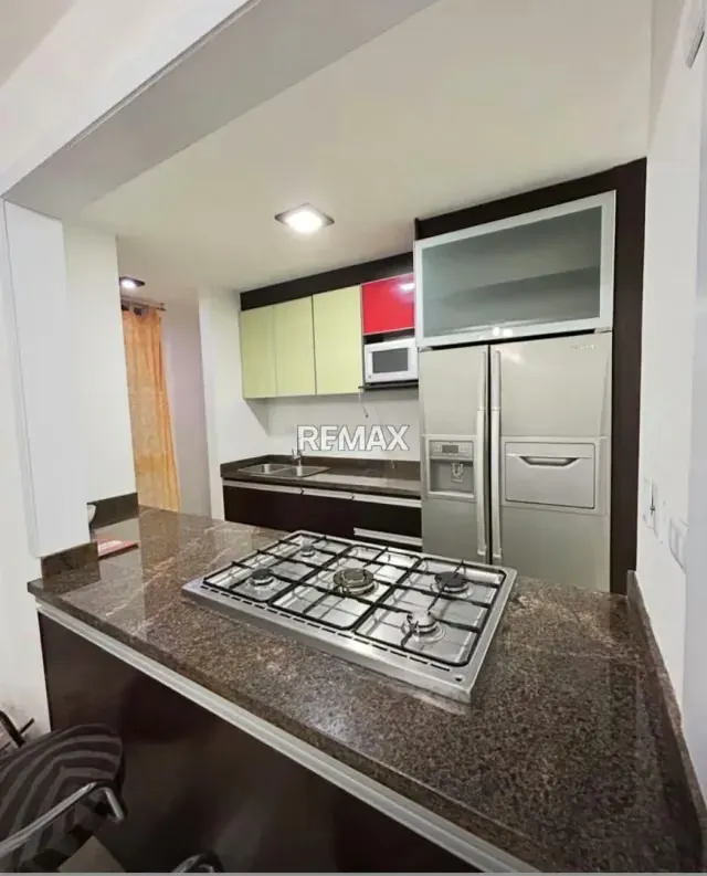 En ALQUILER Apartamento Residencias La O. Av. 19 de Abril. . - 2