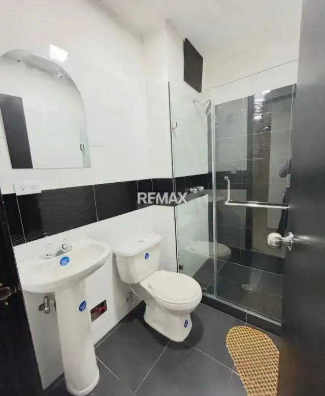 En ALQUILER Apartamento Residencias La O. Av. 19 de Abril. . - 6