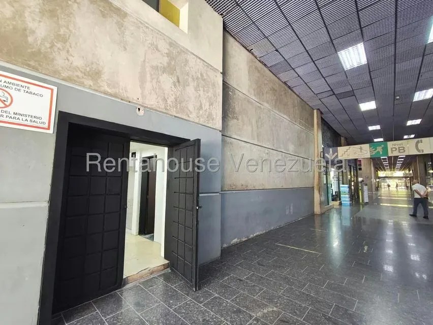 Local Comercial en Alquiler en Macaracuay, Distrito Metropolitano