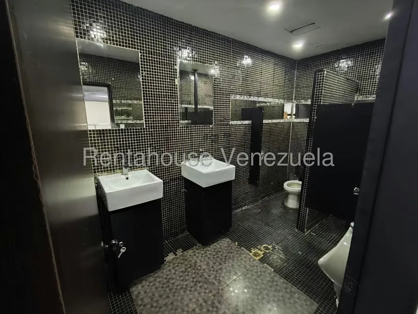 Local Comercial en Alquiler en Macaracuay, Distrito Metropolitano - 13