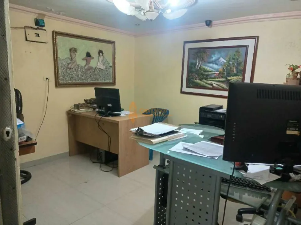 CASA VERSATIL EN LA ESMERALDA, 800m, 3 NIVELES, CON TERRAZA - 12
