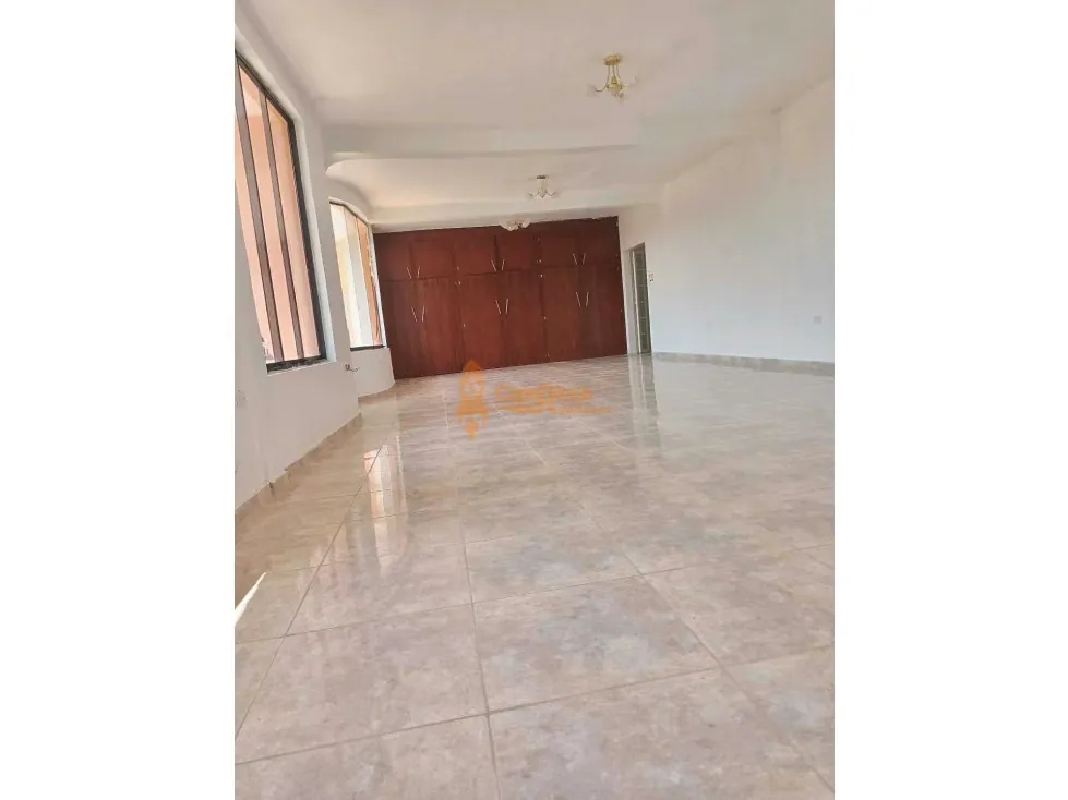 CASA VERSATIL EN LA ESMERALDA, 800m, 3 NIVELES, CON TERRAZA - 23