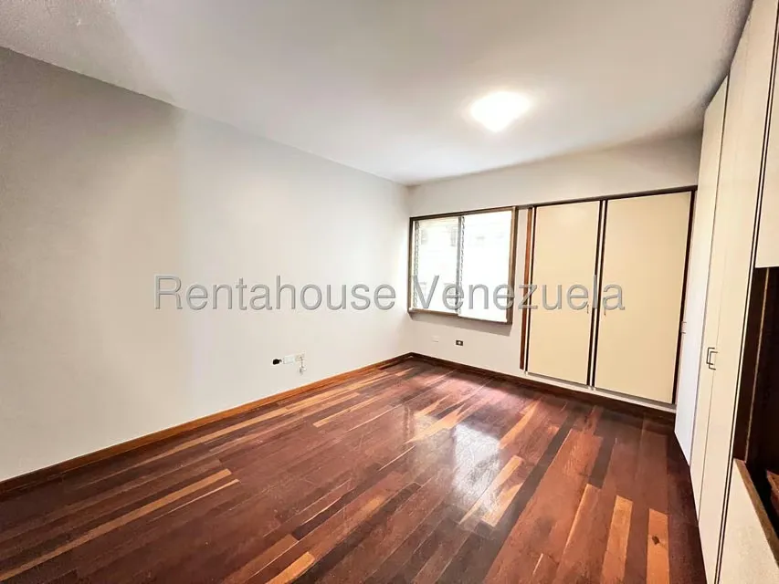 Apartamento (1 Nivel) en Venta en Campo Alegre, Distrito Metropolitano - 13
