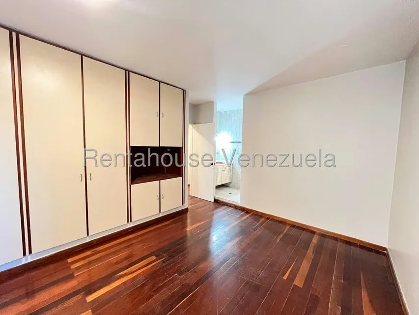 Apartamento (1 Nivel) en Venta en Campo Alegre, Distrito Metropolitano - 14