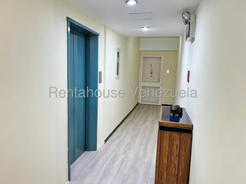 Apartamento (1 Nivel) en Venta en Campo Alegre, Distrito Metropolitano - 3