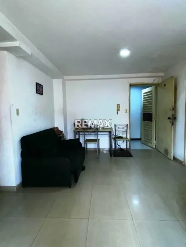 APARTAMENTO EN VENTA - URB. LOMAS DEL AVILA - 4