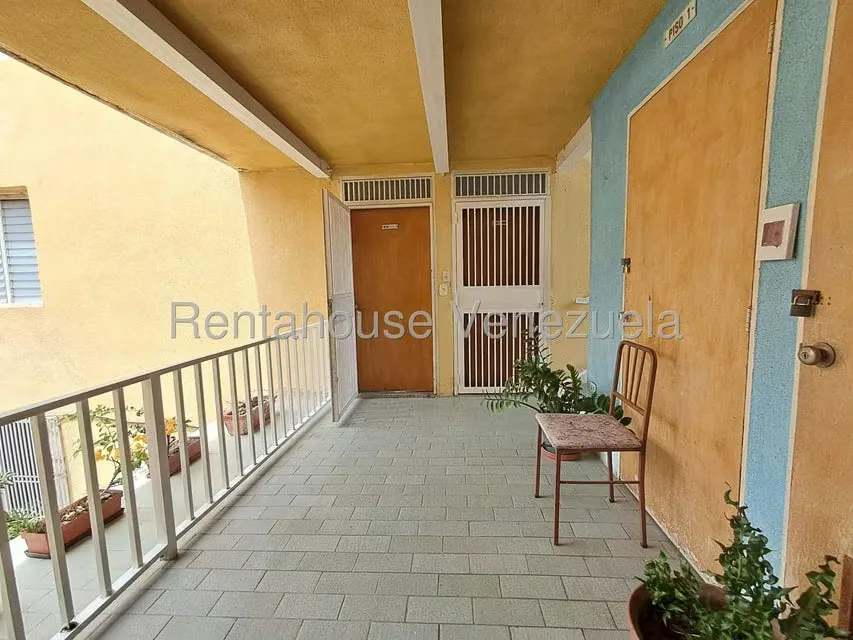 Apartamento (1 Nivel) en Alquiler en La Mora, Lara - 2
