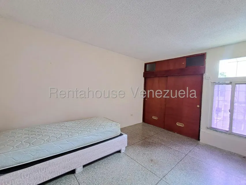 Apartamento (1 Nivel) en Alquiler en La Mora, Lara - 17