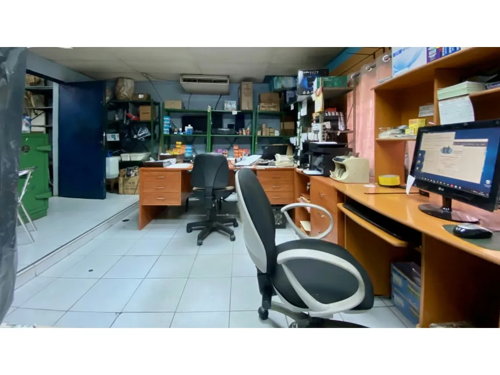 Vendo/alquilo local comercial 446m2 Av. Baralt 5570 - 10