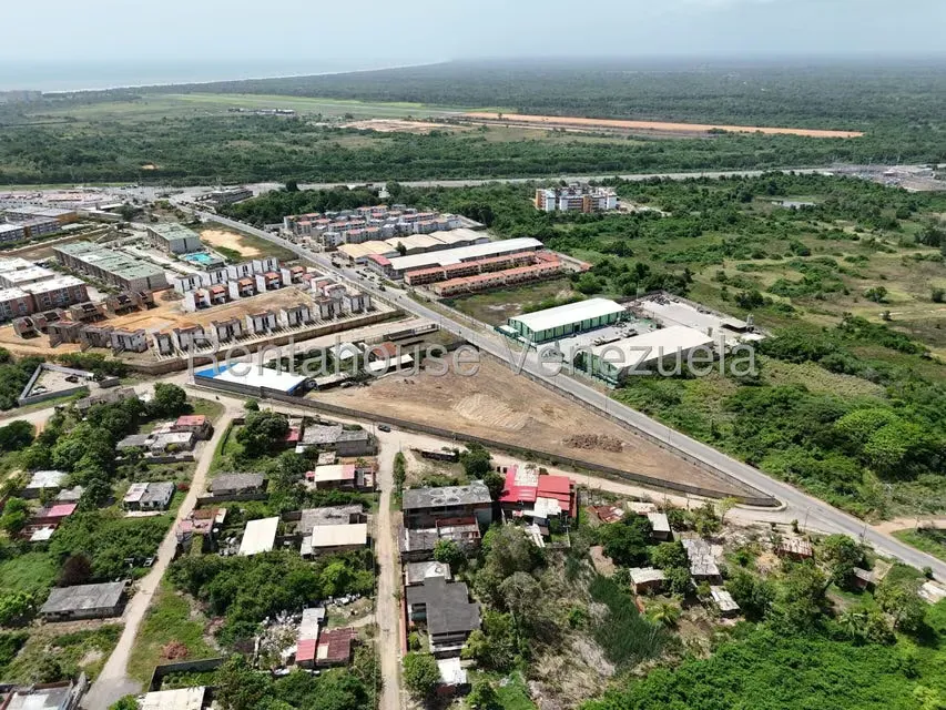Terreno (Comercial) en Venta en La Costanera, Miranda - 5