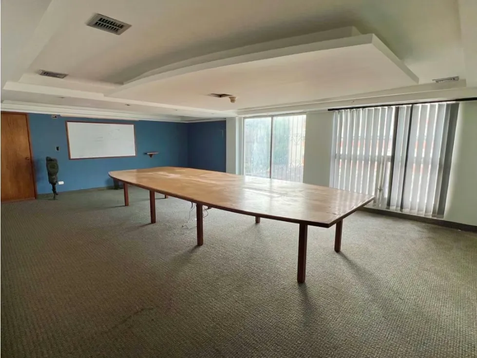 En Venta Oficina en Los Ruices. Sucre - Caracas - 18