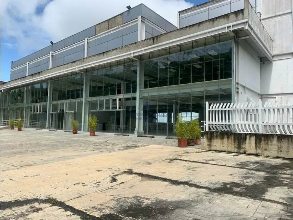 Se vende edificio Industrial 5.524m2 San Antonio 0026