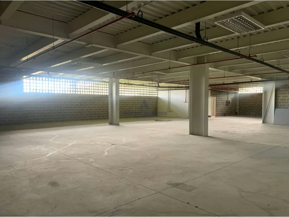 Se vende edificio Industrial 5.524m2 San Antonio 0026 - 7