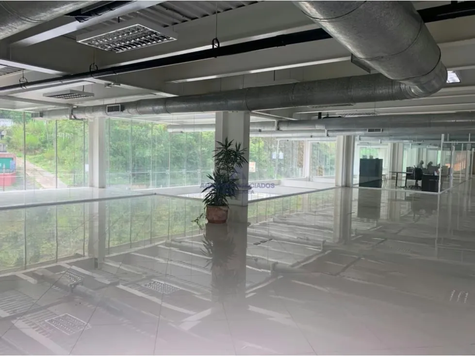 Se vende edificio Industrial 5.524m2 San Antonio 0026 - 9