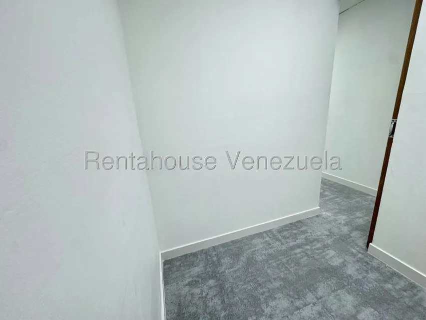 Oficina en Alquiler en Chacao, Distrito Metropolitano - 16