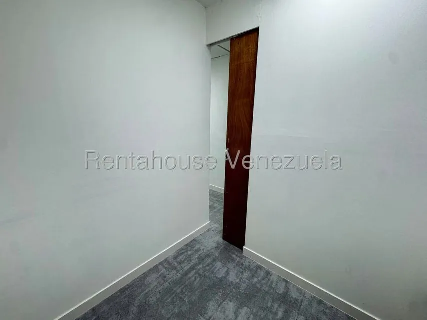 Oficina en Alquiler en Chacao, Distrito Metropolitano - 17