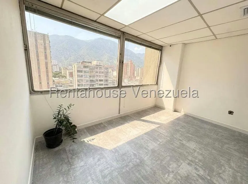 Oficina en Alquiler en Chacao, Distrito Metropolitano - 23