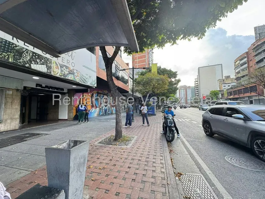 Oficina en Alquiler en Chacao, Distrito Metropolitano - 26