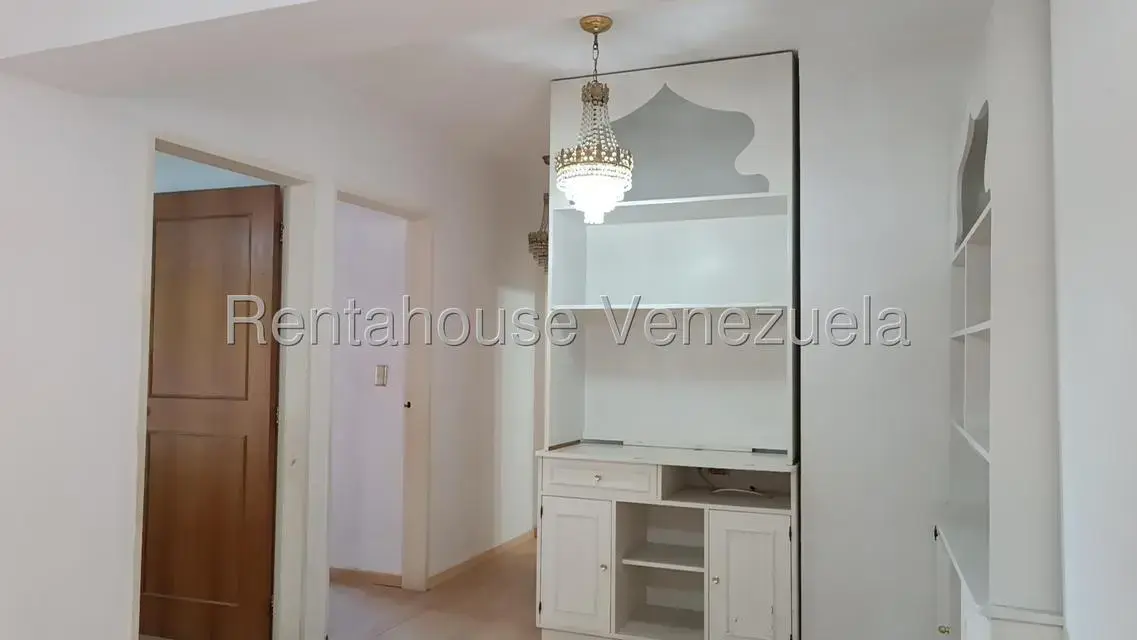 Apartamento (1 Nivel) en Alquiler en Los Nuevos Teques, Miranda - 17