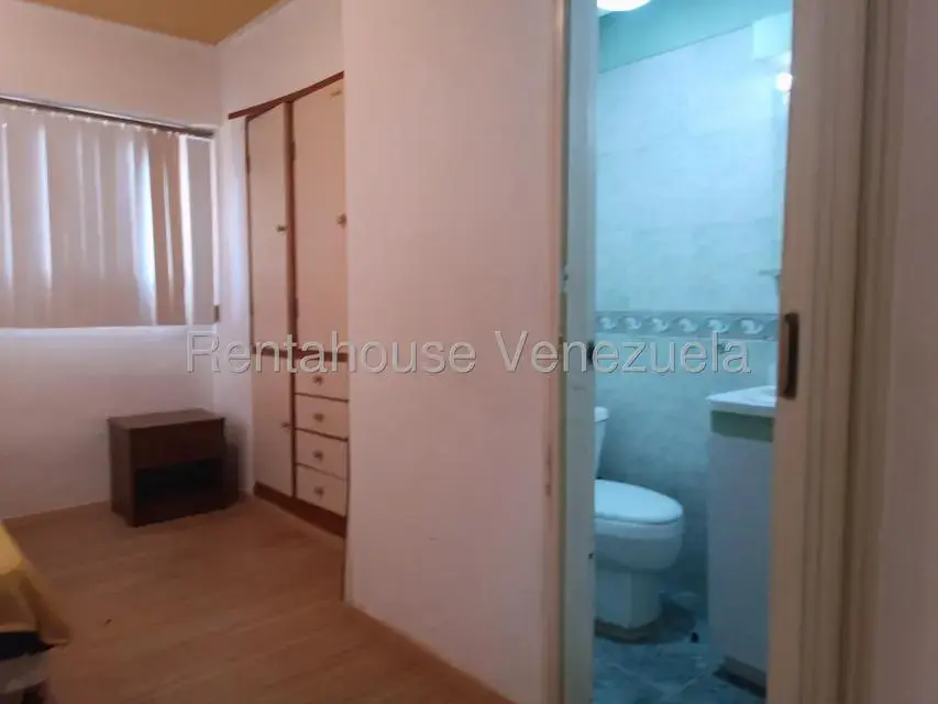 Apartamento (1 Nivel) en Alquiler en Los Nuevos Teques, Miranda - 25