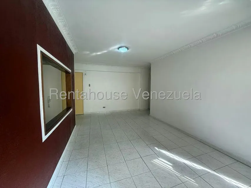 Apartamento (1 Nivel) en Alquiler en Bello Monte, Distrito Metropolitano - 11