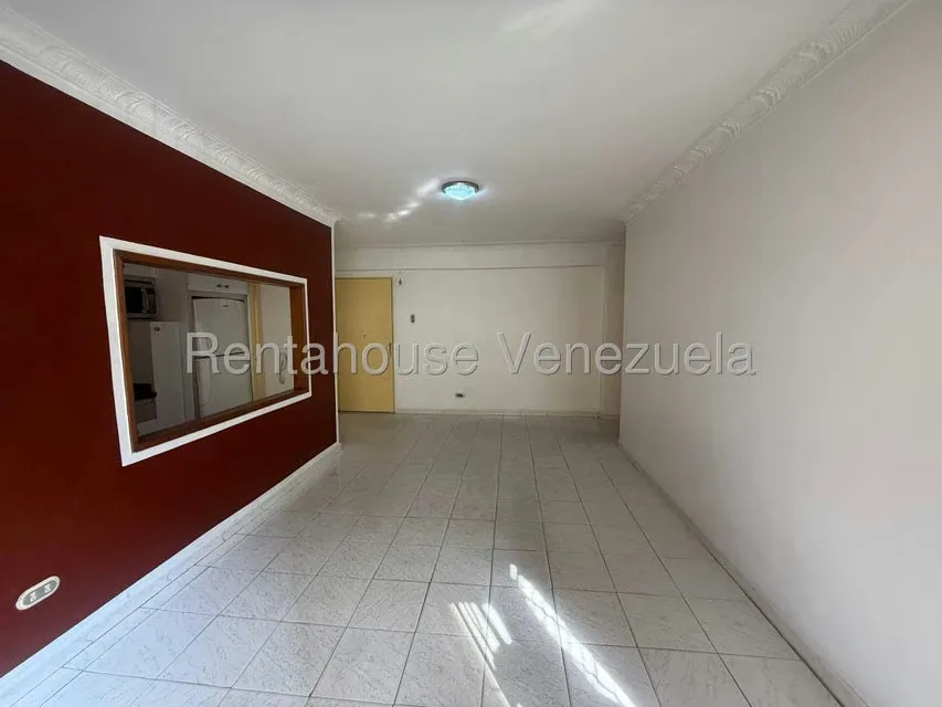 Apartamento (1 Nivel) en Alquiler en Bello Monte, Distrito Metropolitano - 4
