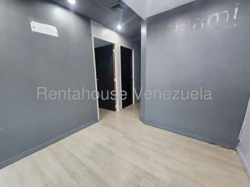 Comercial (Oficina) en Alquiler en La Trinidad, Distrito Metropolitano