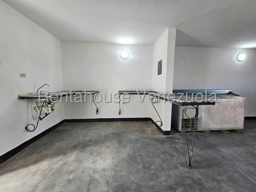 Casa (1 Nivel) en Alquiler en Las Eugenias, Falcon - 13