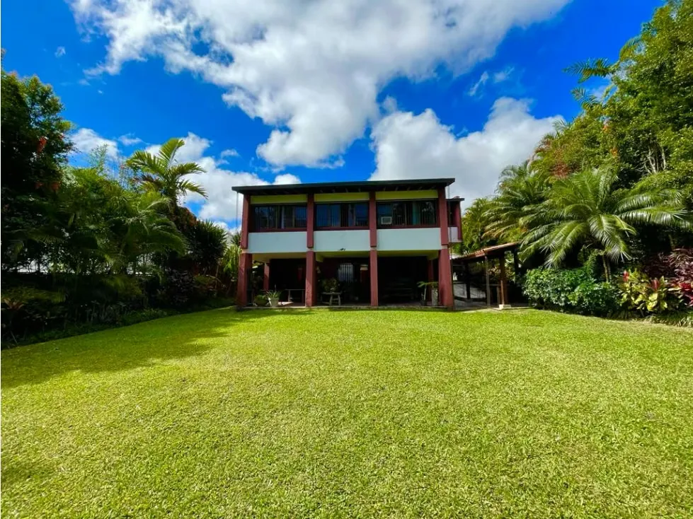 Se vende Casa 1200m² 4h/4b/6p , La lagunita