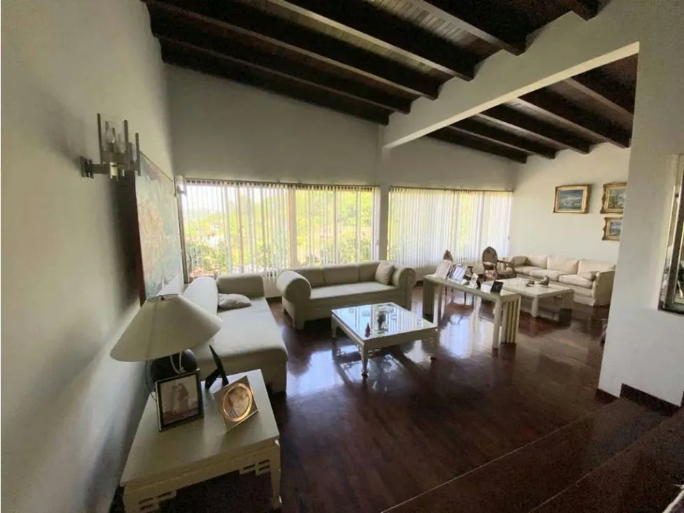 Vendo Casa en Urbanización Cerro Verde - 3