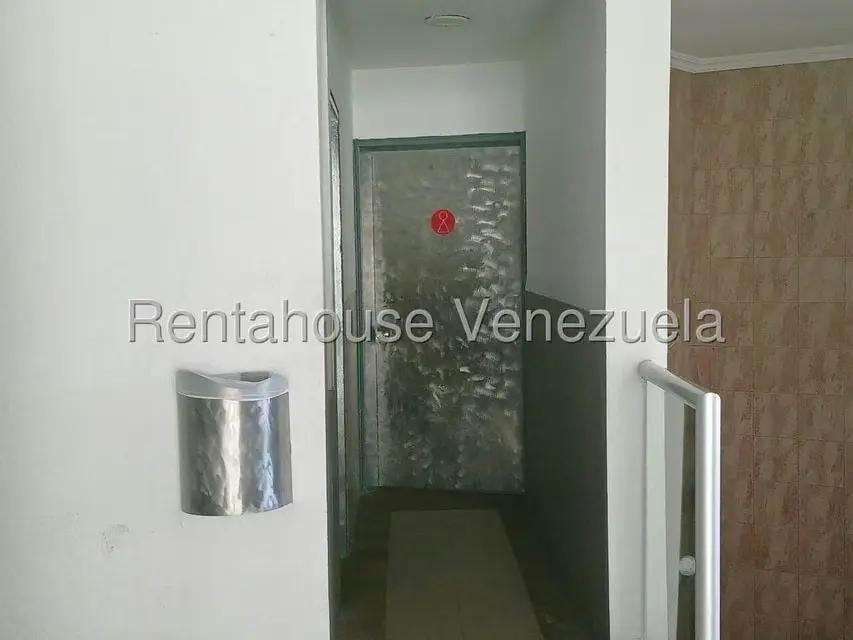 Local Comercial en Venta en Lomas de La Lagunita, Distrito Metropolitano - 9