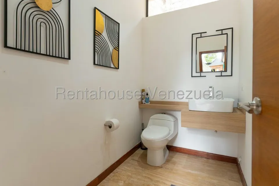 Casa (Duplex) en Venta en La Lagunita Country Club, Distrito Metropolitano - 17