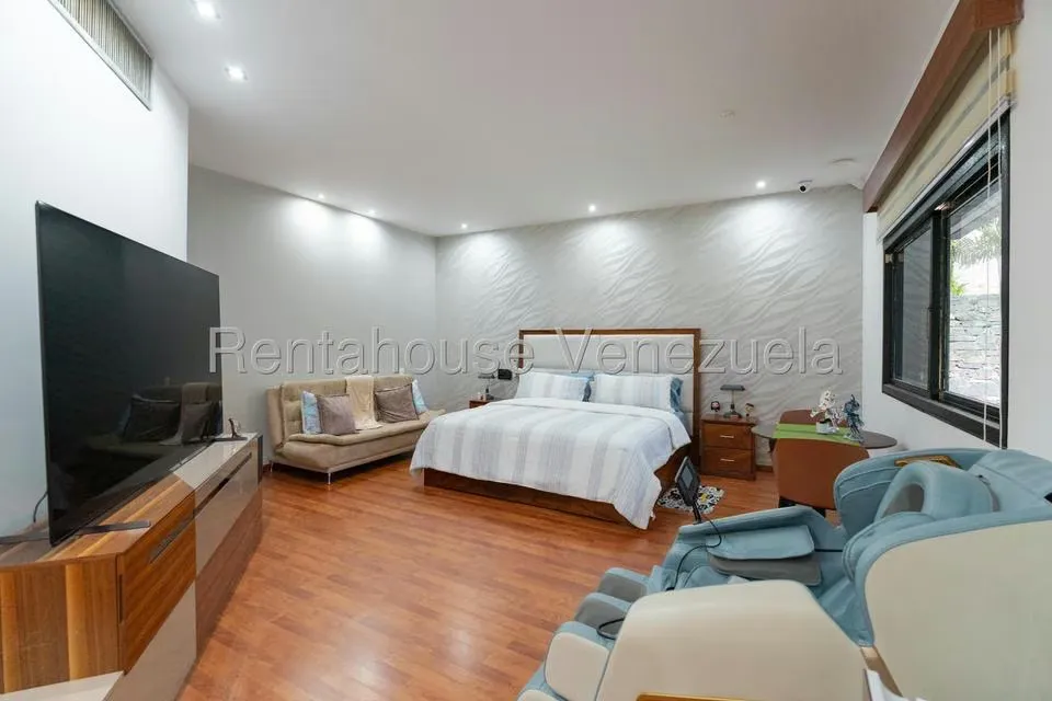 Casa (Duplex) en Venta en La Lagunita Country Club, Distrito Metropolitano - 31