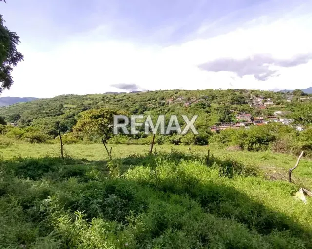 INTERESANTE LOTE DE TERRENO, ubicado en Zorca en venta