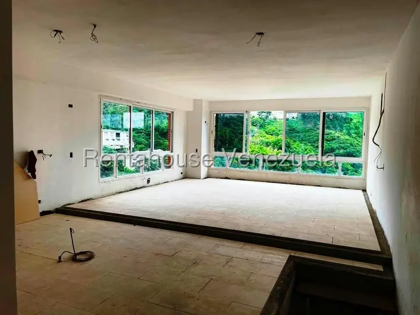 Apartamento (Duplex) en Venta en El Peñon, Distrito Metropolitano - 2