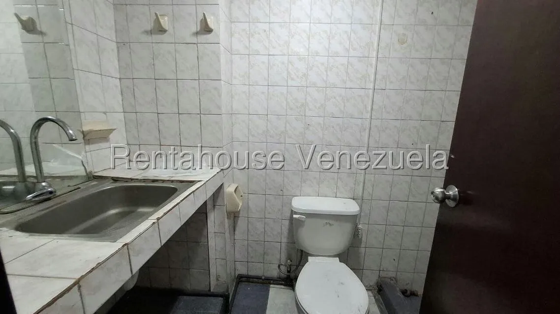 Local Comercial en Alquiler en Los Ruices, Distrito Metropolitano - 13