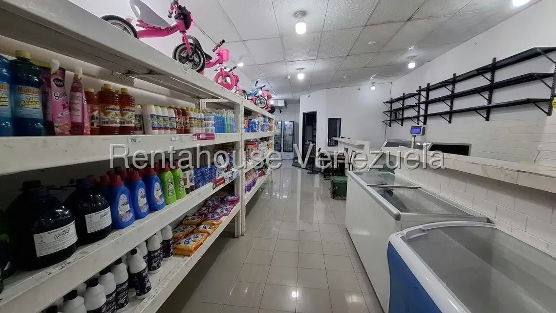 Local Comercial en Alquiler en Los Ruices, Distrito Metropolitano - 4