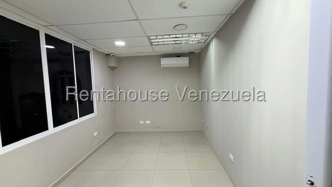 Local Comercial en Alquiler en Del Este, Lara - 19