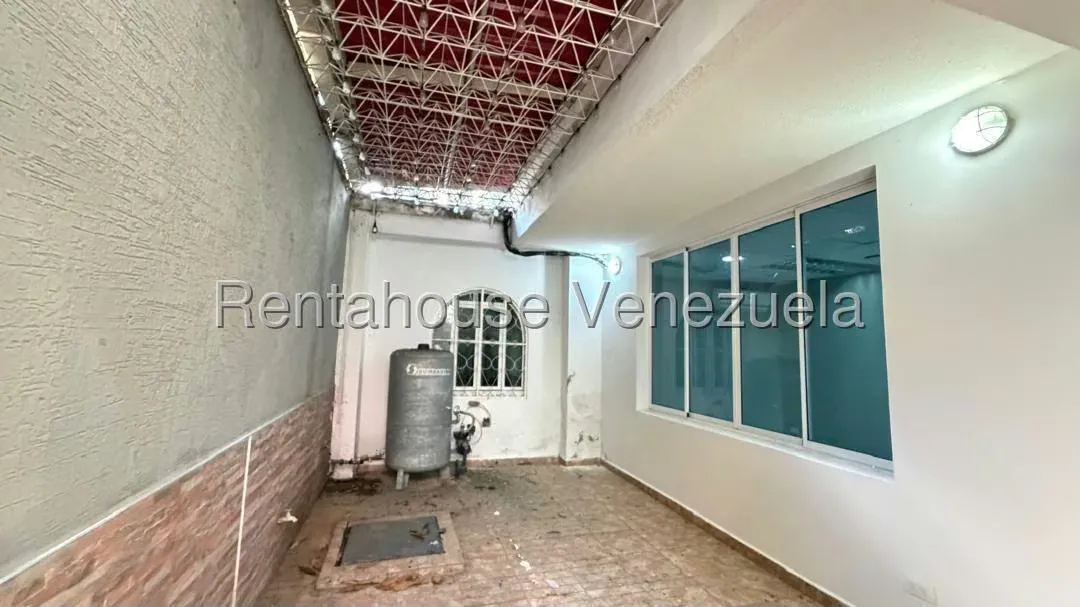 Local Comercial en Alquiler en Del Este, Lara - 34
