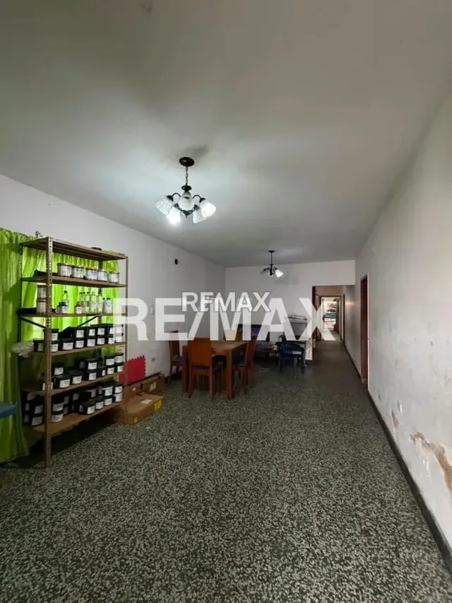 Casa Comercial en Alquiler Av. La Limpia - 3