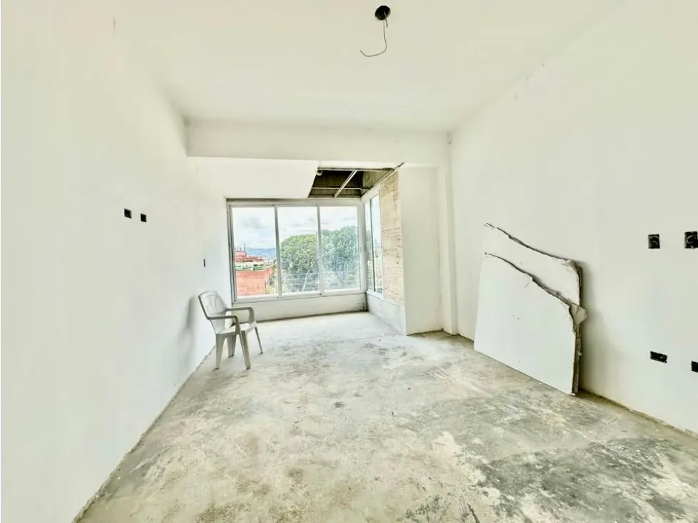 Se vende PH 633m2 4h+s/6b/5p Los Palos Grandes - 14