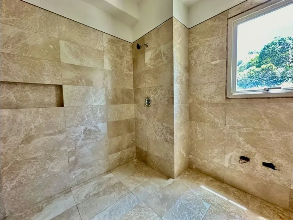 Se vende PH 633m2 4h+s/6b/5p Los Palos Grandes - 19